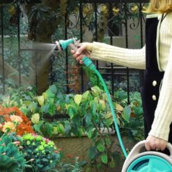 cuộn vòi tưới cây rút gọn