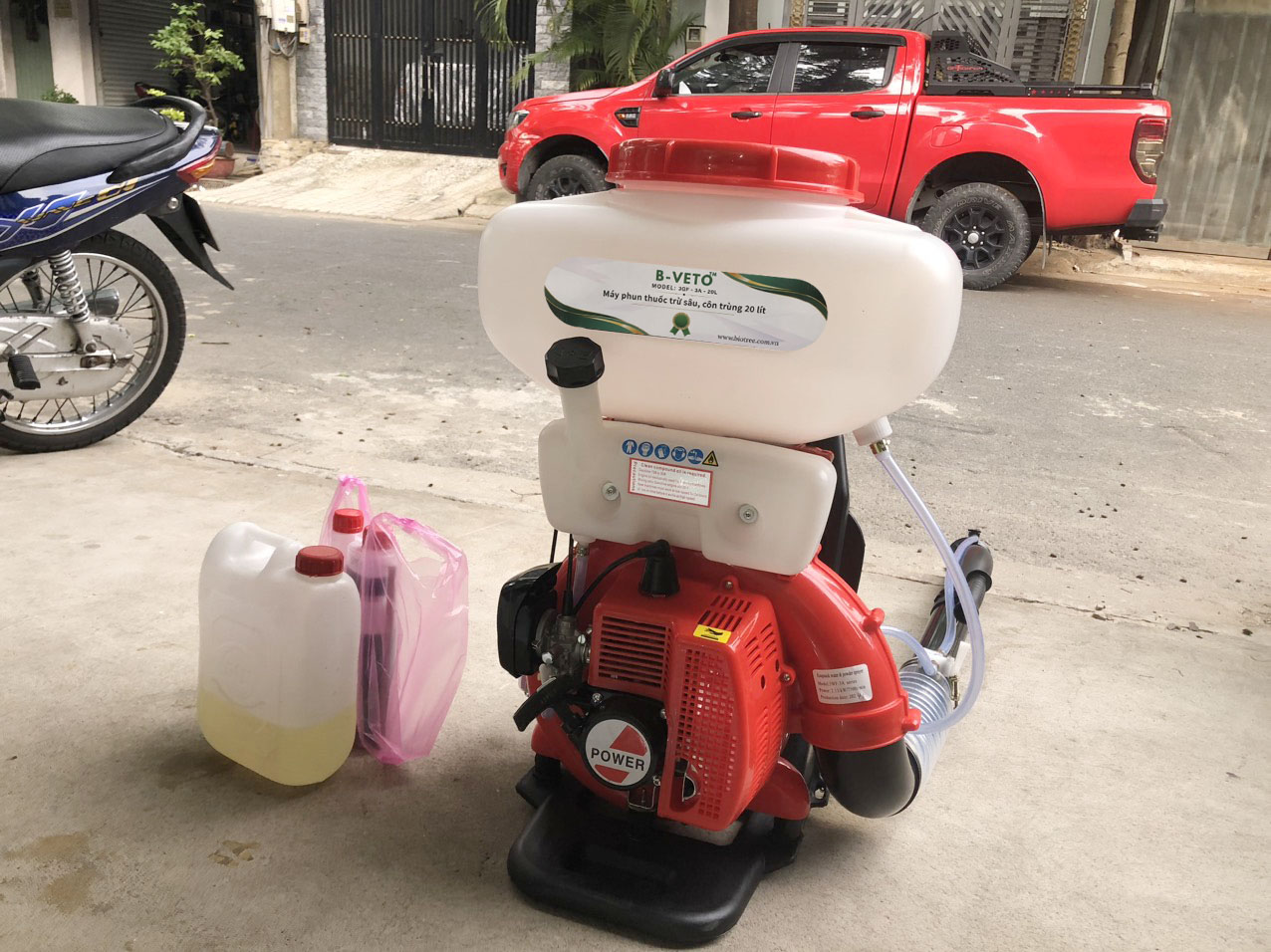 Máy phun thuốc trừ sâu diệt côn trùng B-VETO 3A