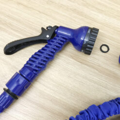 Vòi nước tưới cây