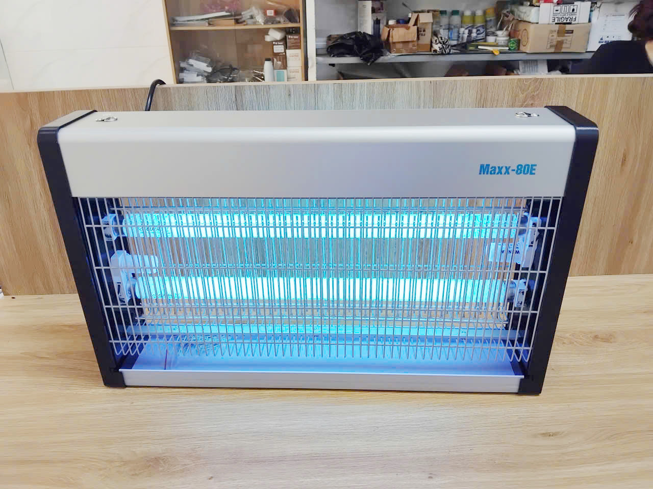 Đèn diệt muỗi Maxx 80E